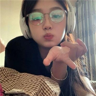 天才眼镜狗